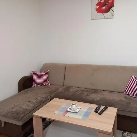 Stan Na Dan-apartman N&t2 Lukavica