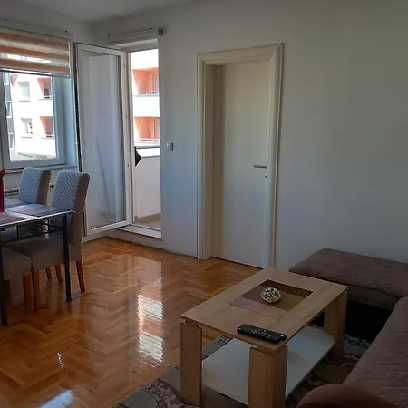 Apartman Stan Na Dan-apartman N&t2 Lukavica
