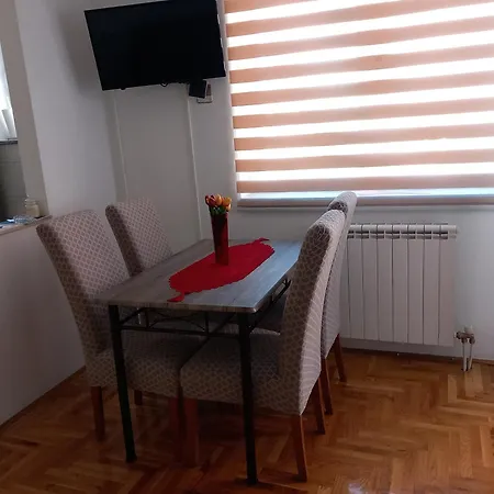 Stan Na Dan-apartman N&t2 * Lukavica